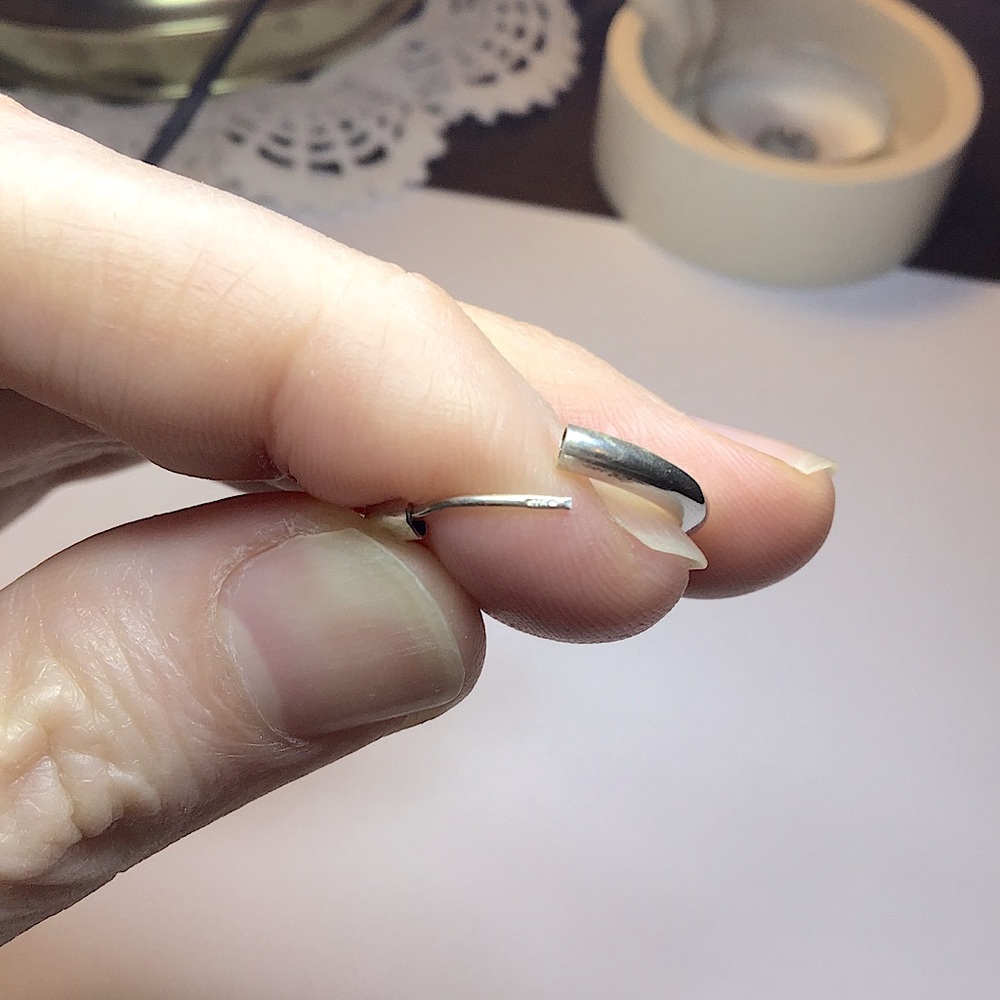 925 Sterling Silver Hoop Earrings - 7/8 inch - Picture 4 of 5